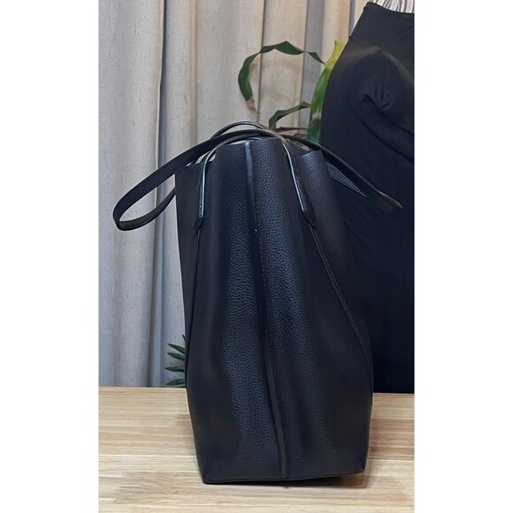 AUTHENTIC TORY BURCH BLACK PERRY SHOULDER BAG - Picture 5 of 11